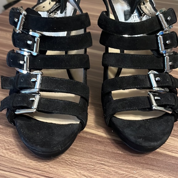 Michael Michael Kors, black heels with buckles - Picture 10 of 13